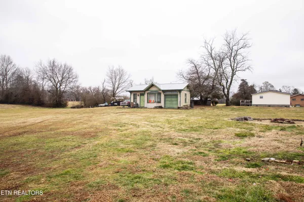 $369,000 | 134 Julia Lane, Speedwell, TN 37870