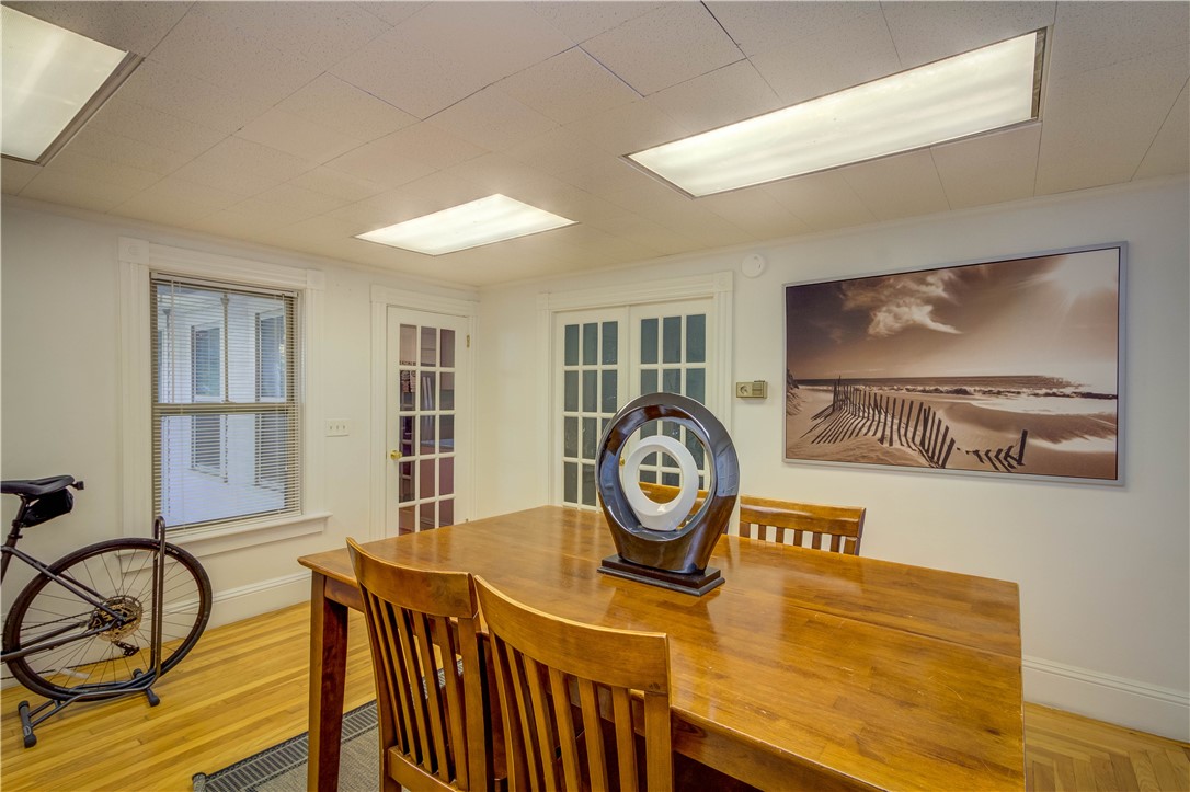 3214 Post Road Warwick, RI 02886 - Photo 16 of 50