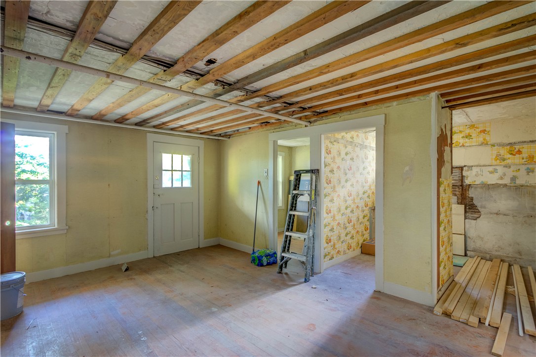 3214 Post Road Warwick, RI 02886 - Photo 27 of 50