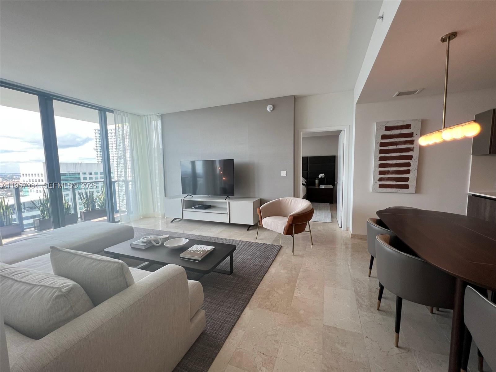 88 Southwest 7th Street, Unit 2404 Miami, FL 33130 - Photo 12 of 24