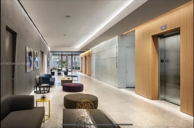 $7,500 | 88 Southwest 7th Street, Unit 2404, Miami, FL 33130