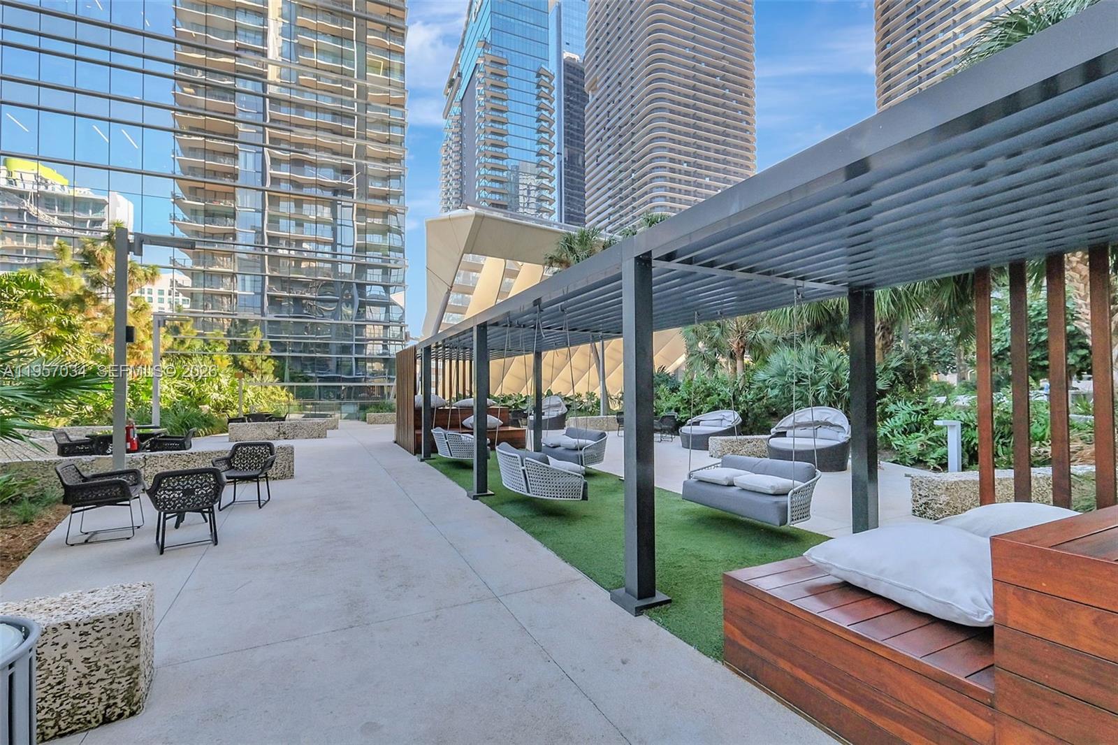 88 Southwest 7th Street, Unit 2404 Miami, FL 33130 - Photo 22 of 24