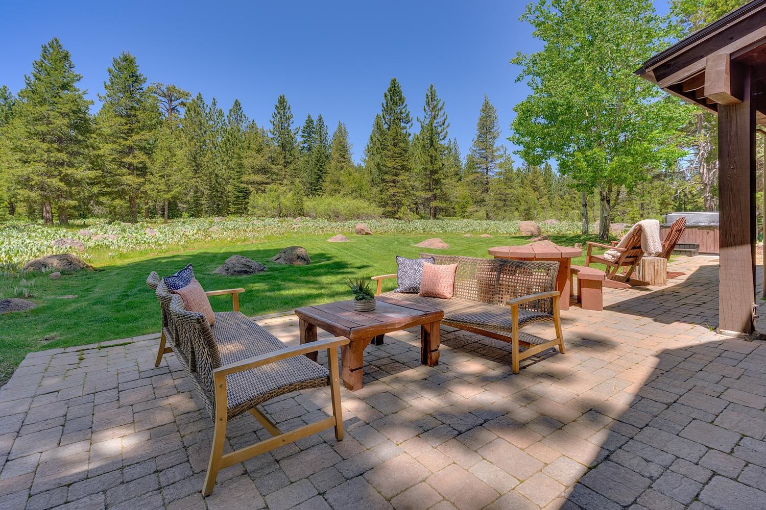 12420 Springbrook Place Truckee, CA 96161 - Photo 2 of 28