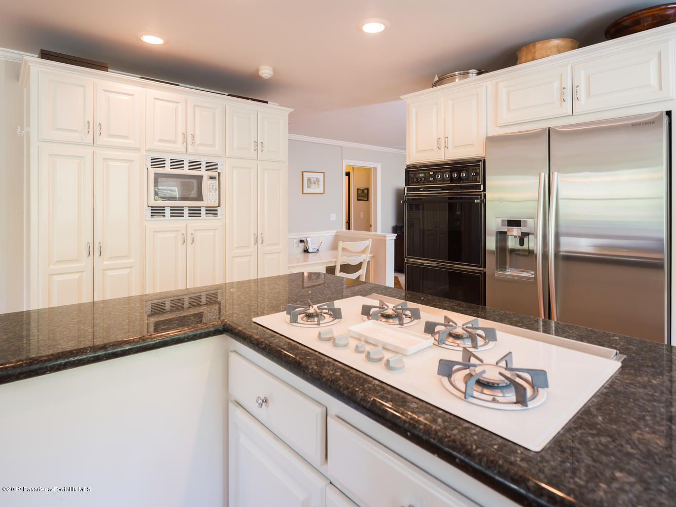 1079 Laguna Road Pasadena, CA 91105 - Photo 5 of 24 1079 Laguna Rd Pasadena CA-large-012-35-