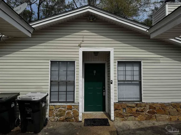 $1,000 | 8210 Kipling Street, Unit B, Pensacola, FL 32514