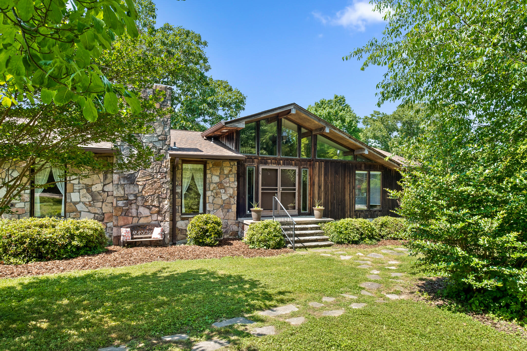 3529 Rhoda Lane Chattanooga, TN 37416 - Photo 1 of 44 Rhoda-55