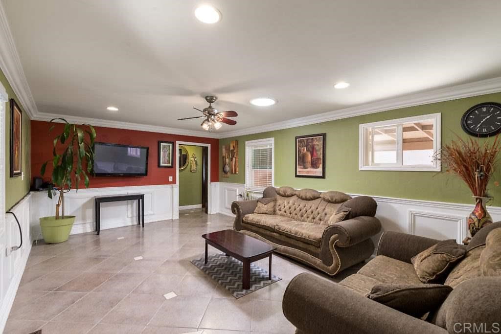 9095 Lemon Street Spring Valley, CA 91977 - Photo 8 of 27 Gallery Image 8