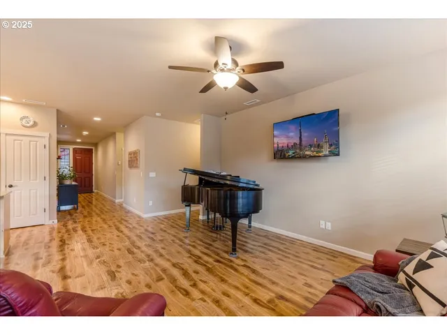 $585,000 | 6515 Northeast 133rd Way, Vancouver, WA 98686