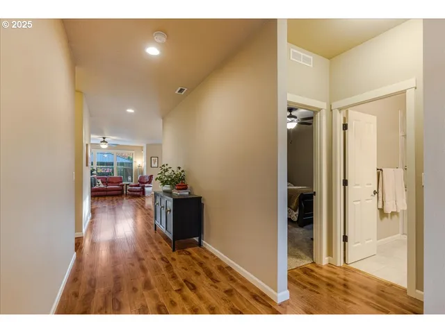 $585,000 | 6515 Northeast 133rd Way, Vancouver, WA 98686