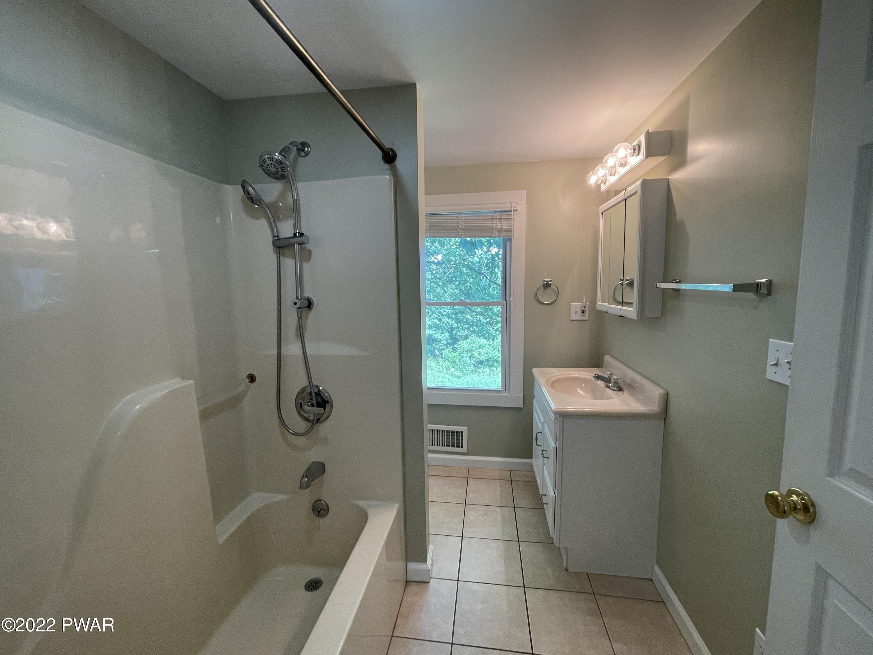 504 Keystone Road Lake Ariel, PA 18436 - Photo 37 of 49