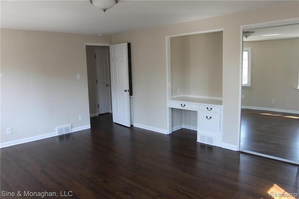 65 Moross Road Grosse Pointe Farms, MI 48236 - Photo 17 of 35