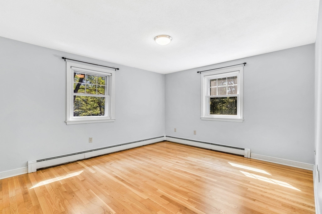 39 Union Street Norfolk, MA 02056 - Photo 17 of 42