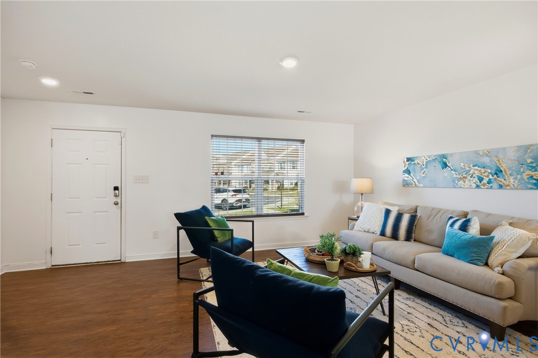 1306 Stone Ridge Park Loop Henrico, VA 23228 - Photo 4 of 36