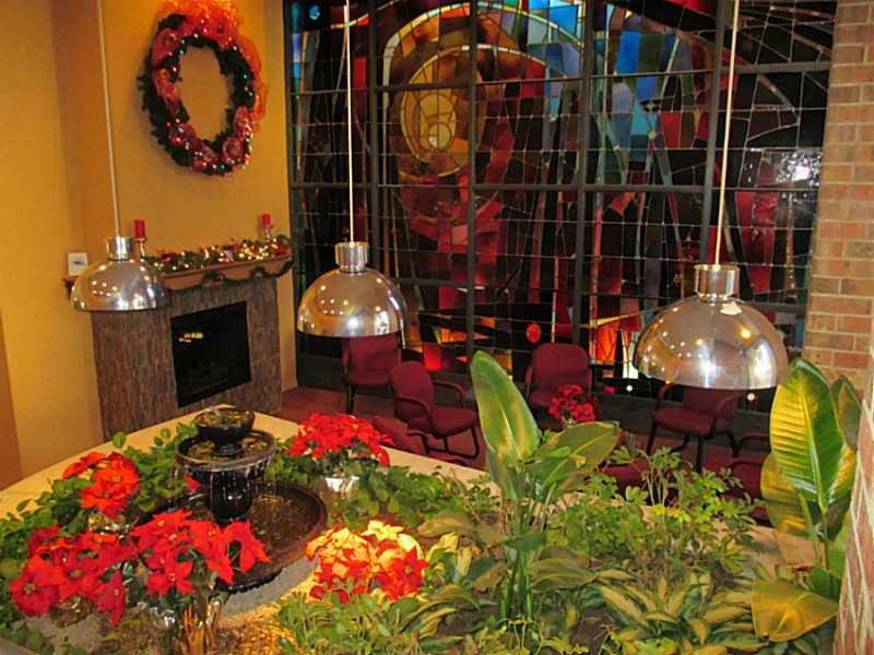 5 Bayard Road, Unit 621 Shadyside, PA 15213 - Photo 2 of 18 Lobby/Reception. Lobby By Front Door Entrance