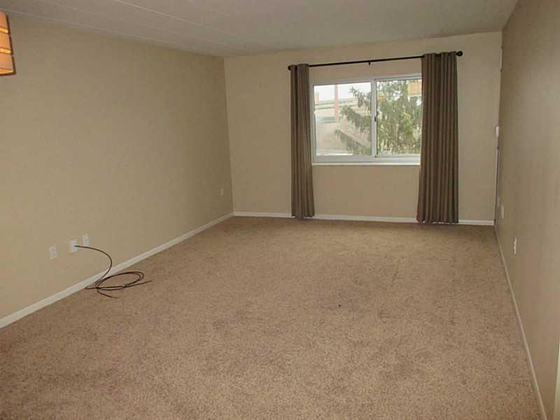 5 Bayard Road, Unit 621 Shadyside, PA 15213 - Photo 8 of 18 Living Room. Living Room Vacant