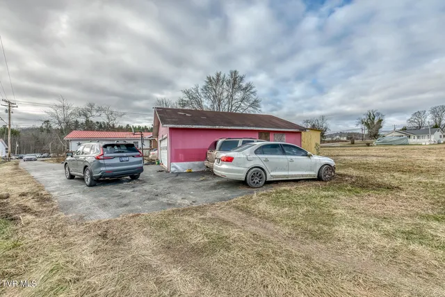 $212,500 | 920 Highway 421 North, Mountain City, TN 37683