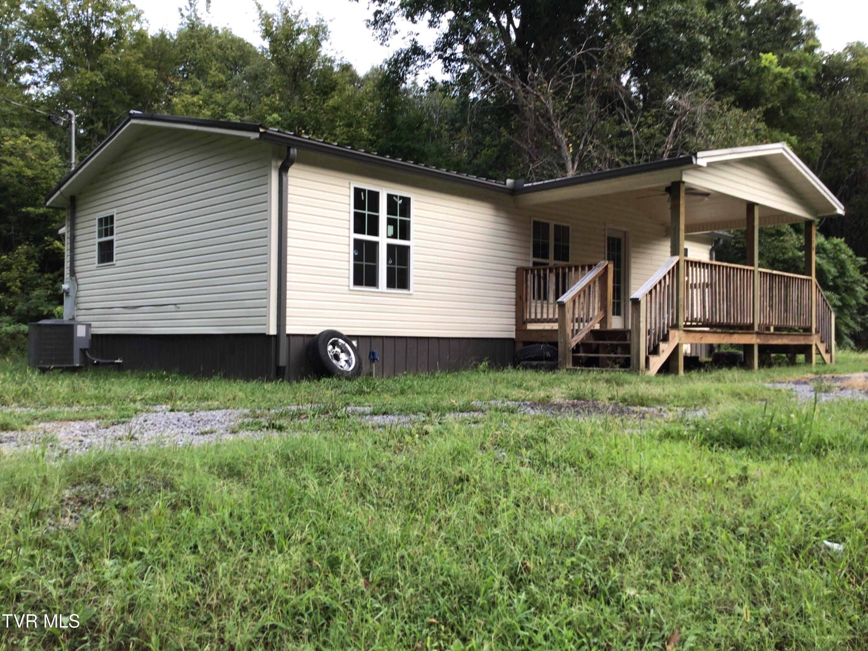 210 Buckboard Road Greeneville, TN 37743 - Photo 3 of 22 210 BUCKBOARD RD