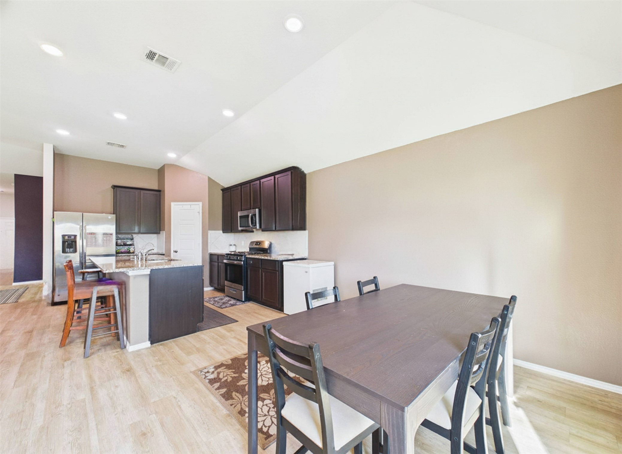 1237 Steed Bluff Drive Alvin, TX 77511 - Photo 14 of 50