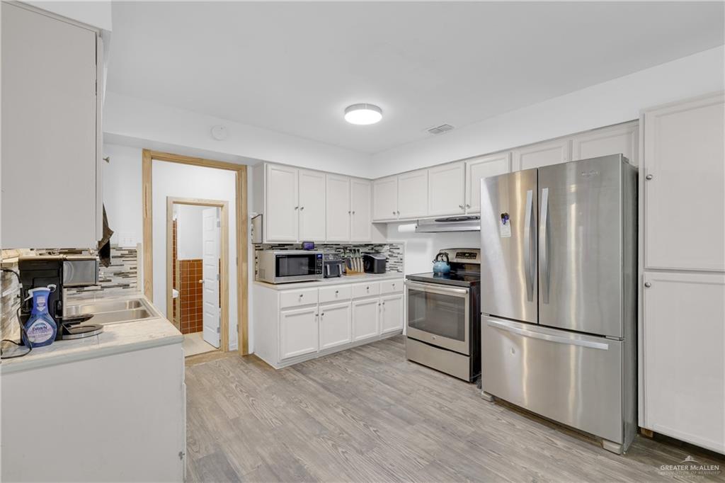 408 Violet Street Mission, TX 78572 - Photo 4 of 26