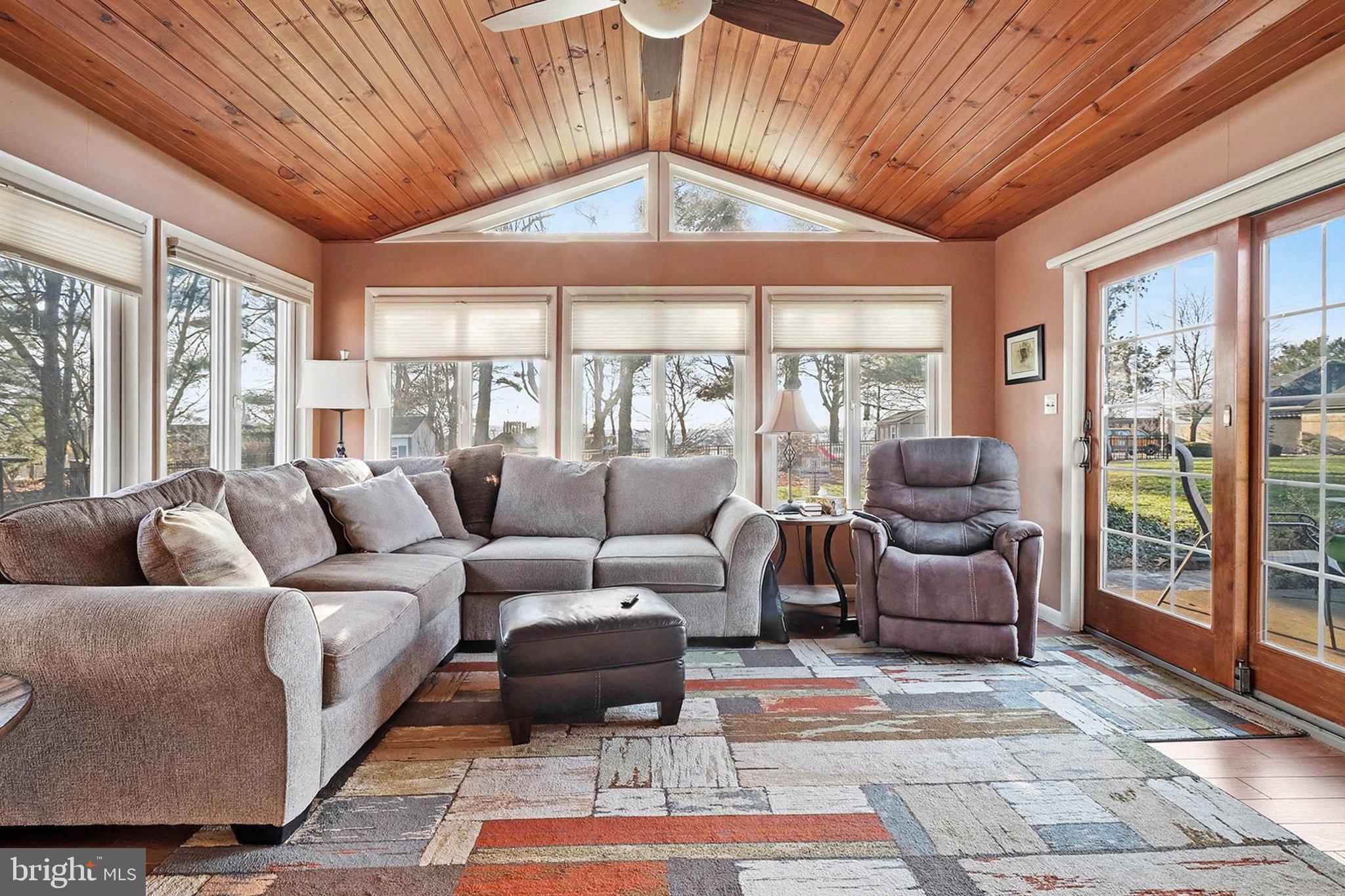 21 Dawn Avenue Akron, PA 17501 - Photo 12 of 37