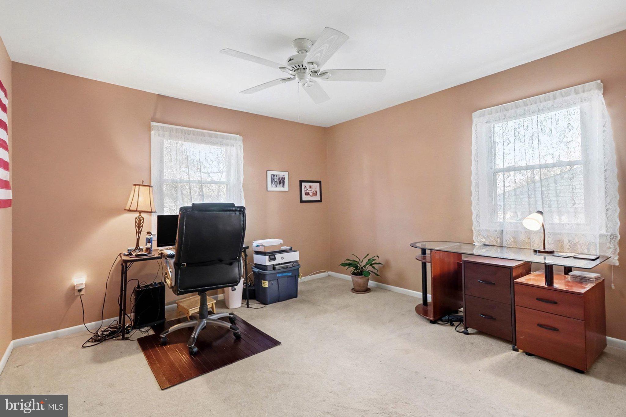 21 Dawn Avenue Akron, PA 17501 - Photo 17 of 37