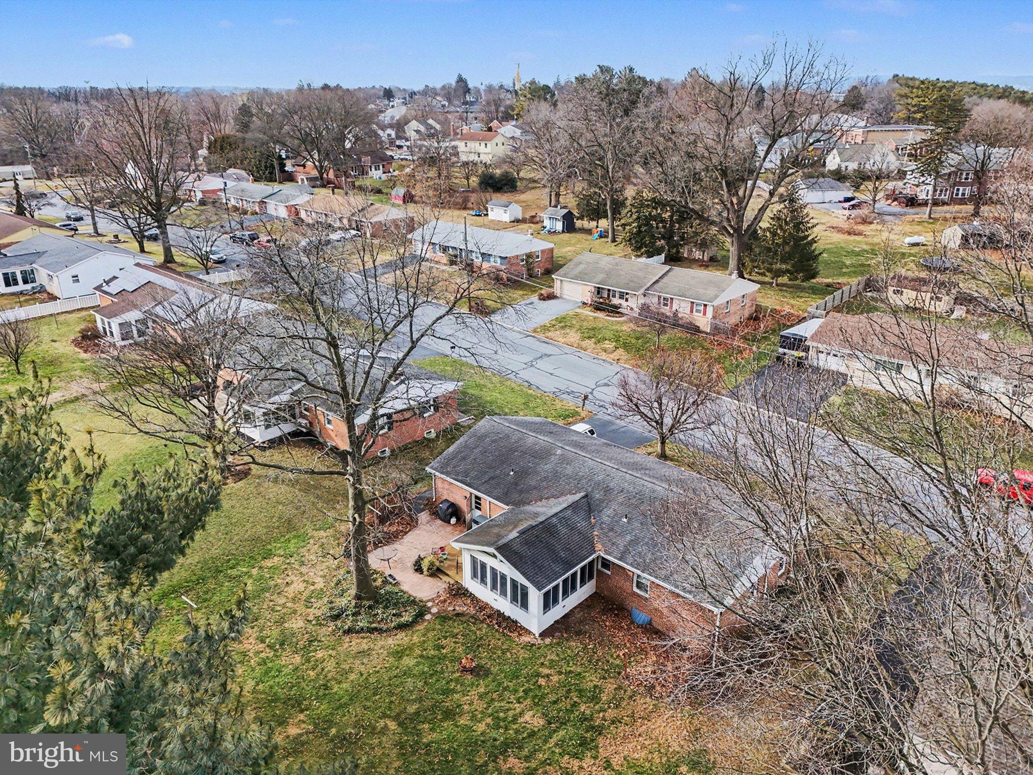 21 Dawn Avenue Akron, PA 17501 - Photo 34 of 37