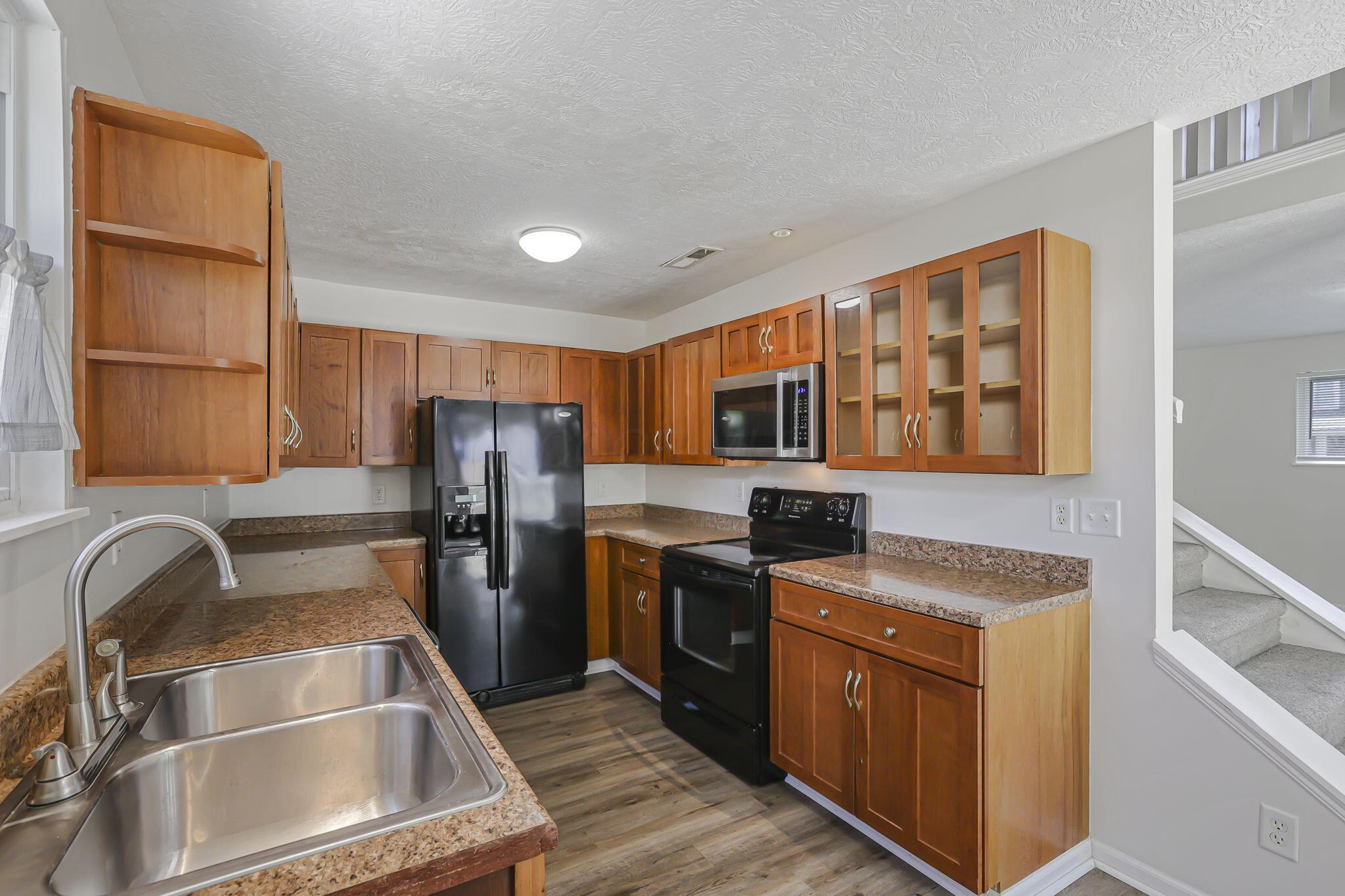 8055 Lock Road Centerburg, OH 43011 - Photo 13 of 47