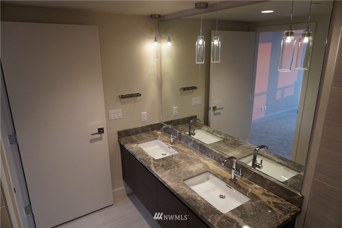 583 Battery Street, Unit 3003N Seattle, WA 98121 - Photo 15 of 21