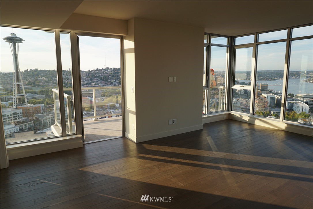 583 Battery Street, Unit 3003N Seattle, WA 98121 - Photo 5 of 21