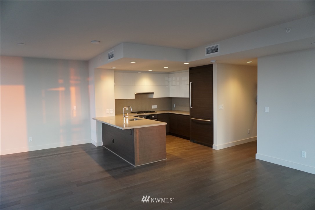 583 Battery Street, Unit 3003N Seattle, WA 98121 - Photo 8 of 21