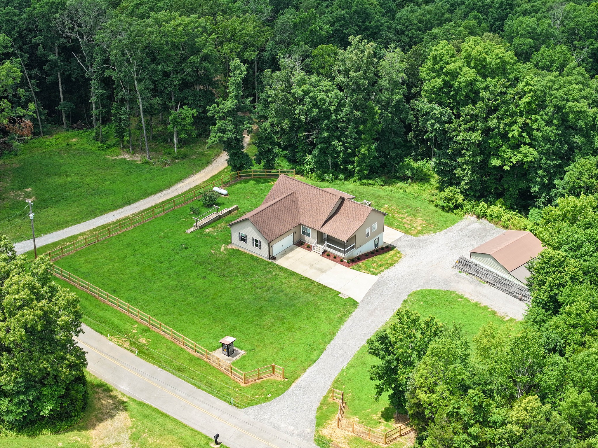 4510 Akin Road Cunningham, TN 37052 - Photo 4 of 55