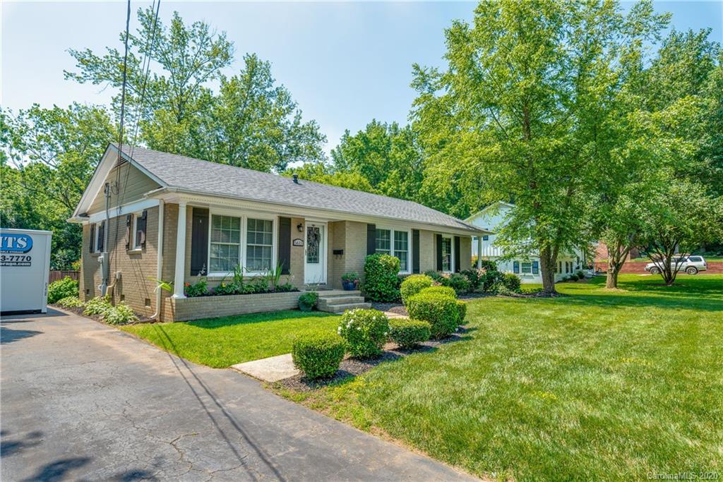 5611 Londonderry Road Charlotte, NC 28210 - Photo 2 of 26 Gallery Image 2