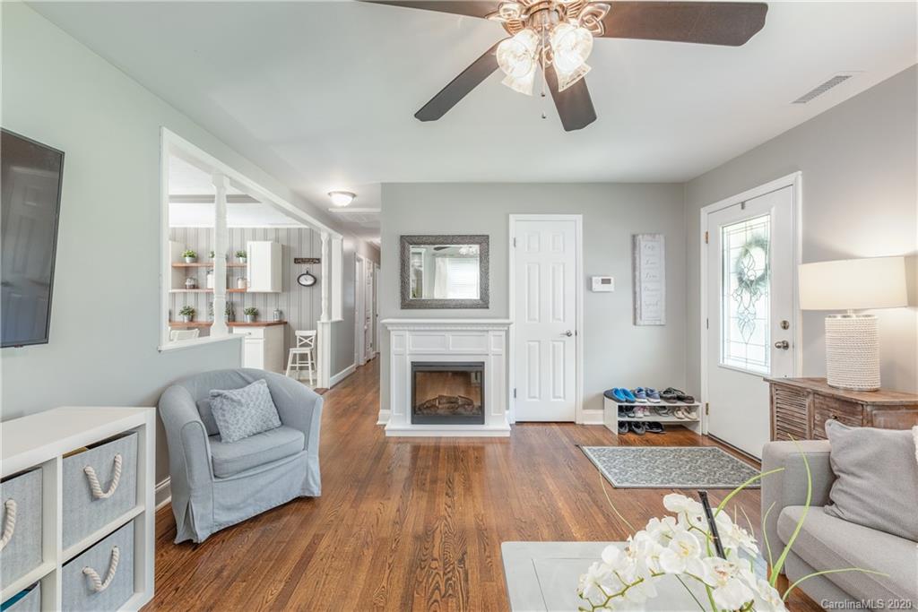 5611 Londonderry Road Charlotte, NC 28210 - Photo 6 of 26 Gallery Image 6