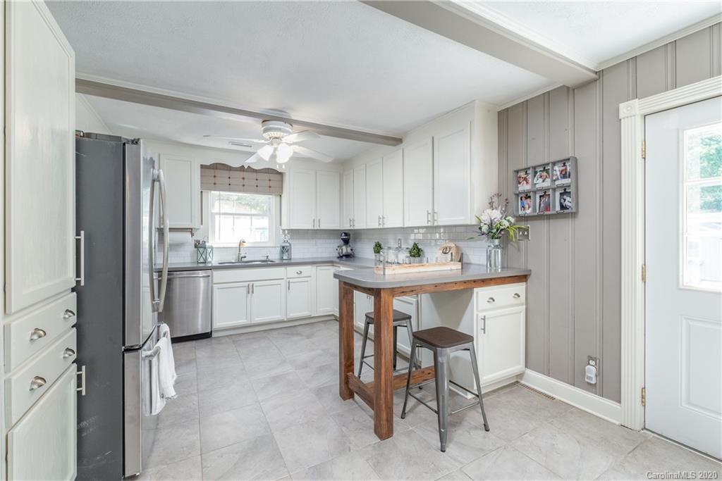 5611 Londonderry Road Charlotte, NC 28210 - Photo 8 of 26 Gallery Image 8