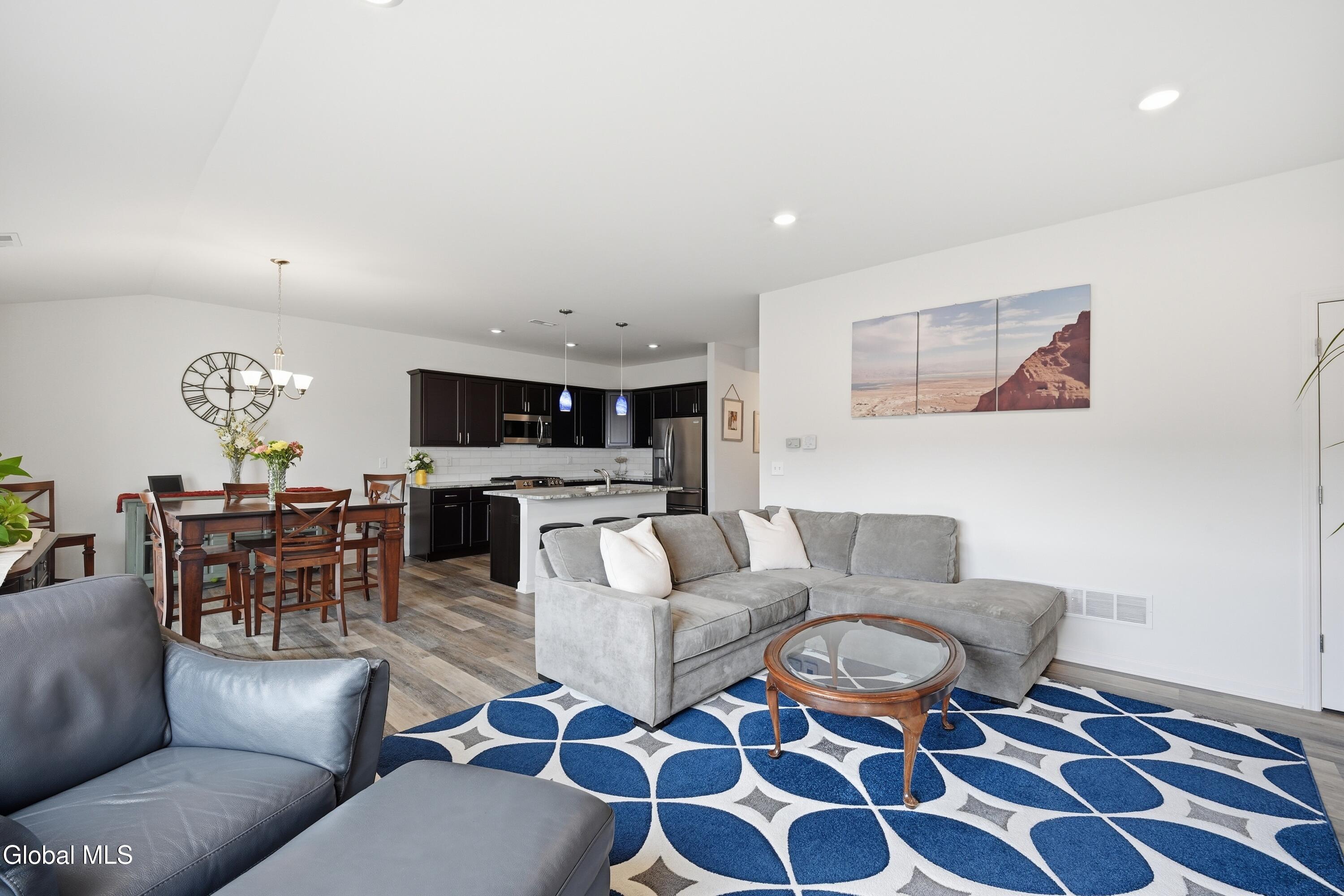 39 Jared Court Colonie, NY 12047 - Photo 16 of 33 20