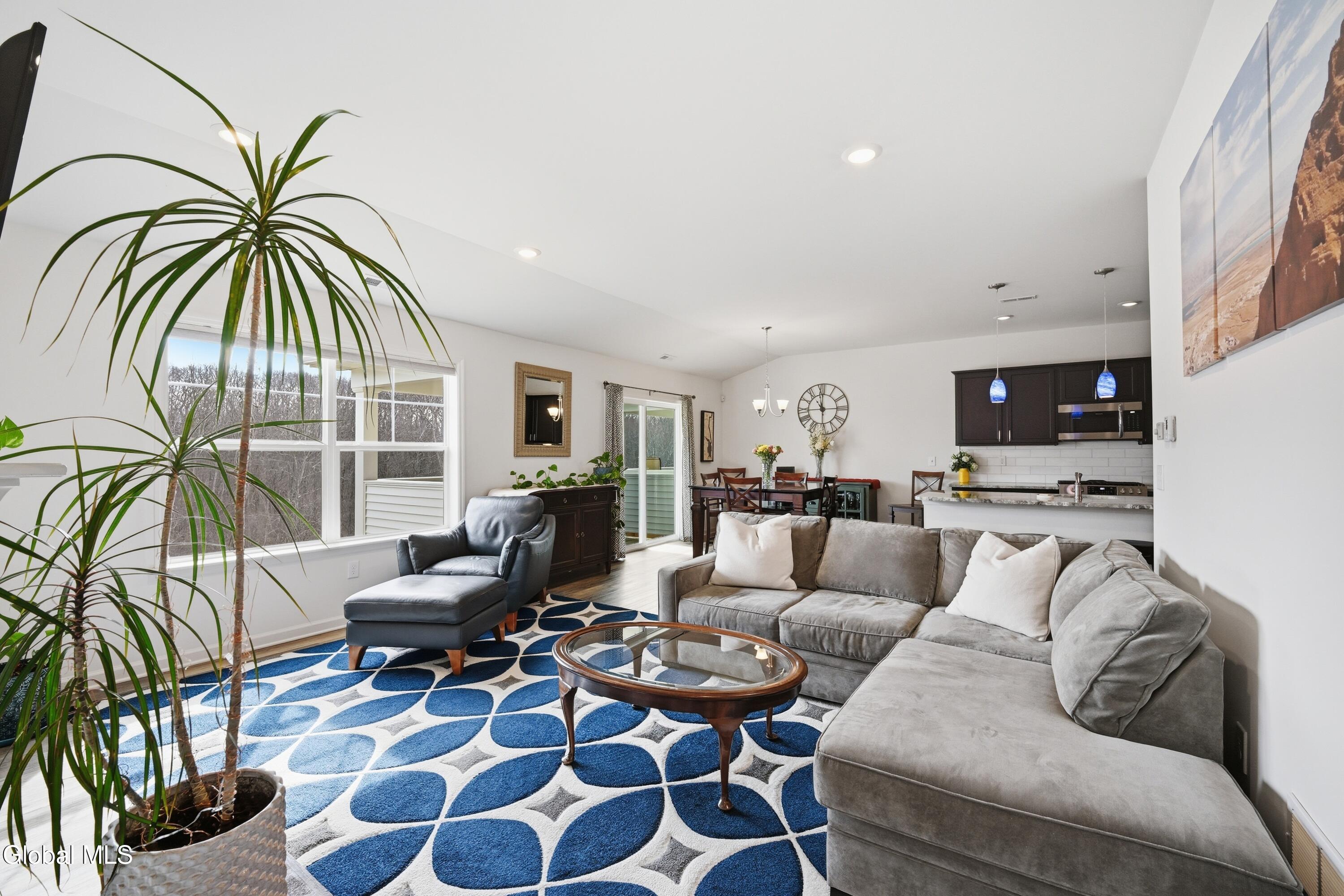 39 Jared Court Colonie, NY 12047 - Photo 18 of 33 21