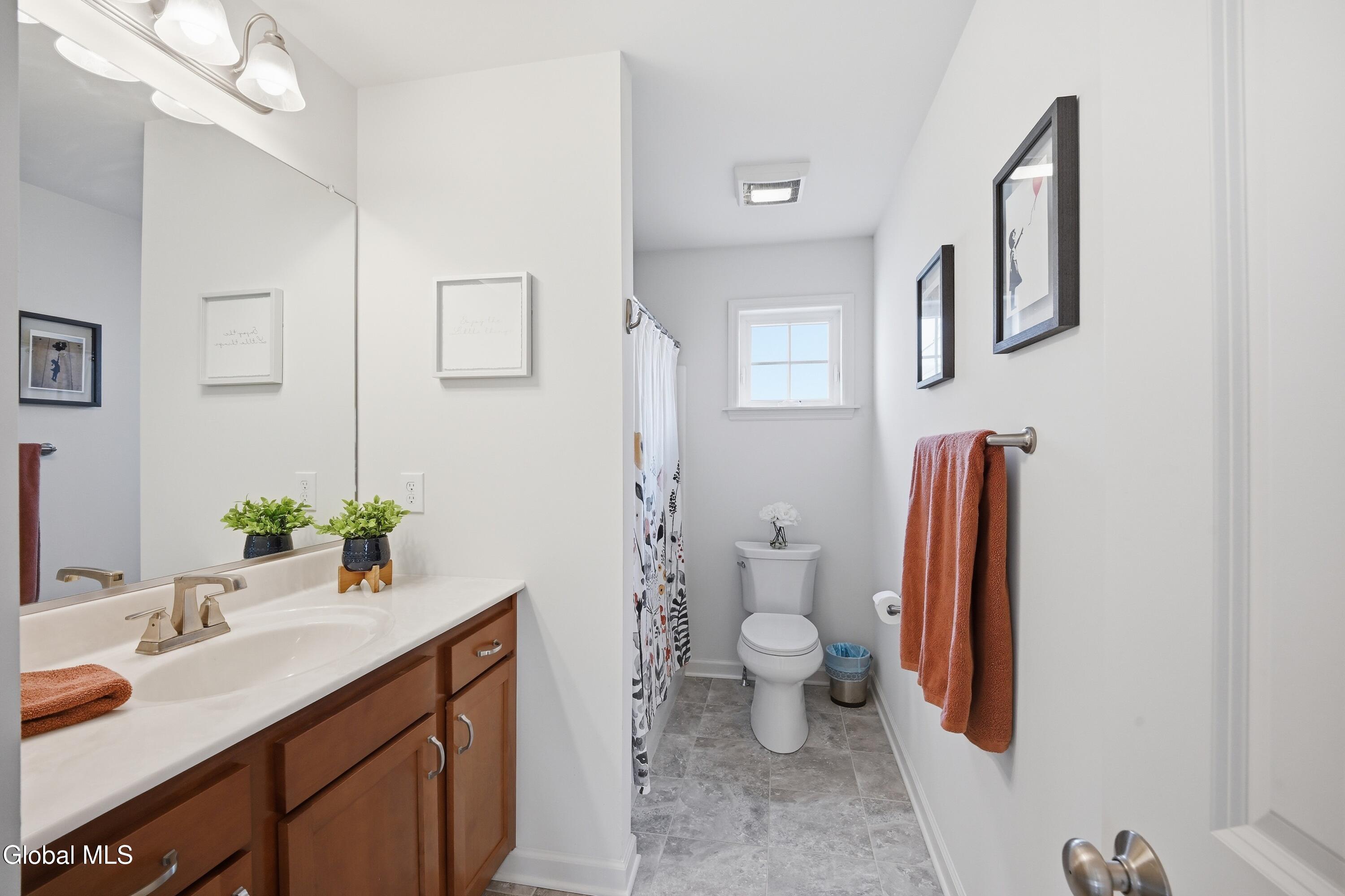 39 Jared Court Colonie, NY 12047 - Photo 27 of 33 23