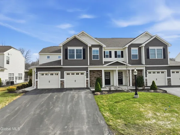 $425,817 | 39 Jared Court, Colonie, NY 12047