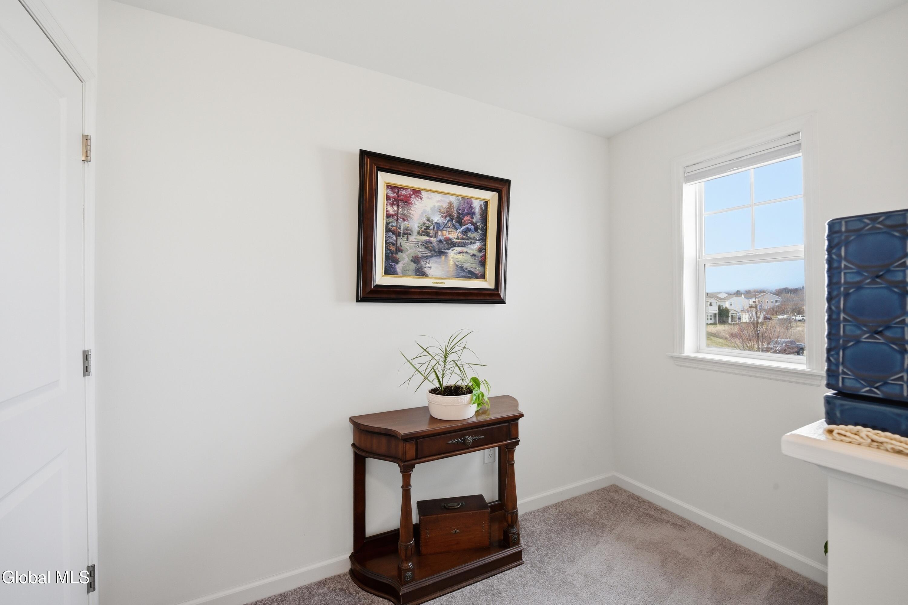 39 Jared Court Colonie, NY 12047 - Photo 7 of 33 5