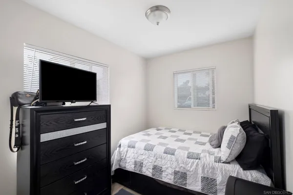 $1,100,000 | 931 13th Street, Imperial Beach, CA 91932