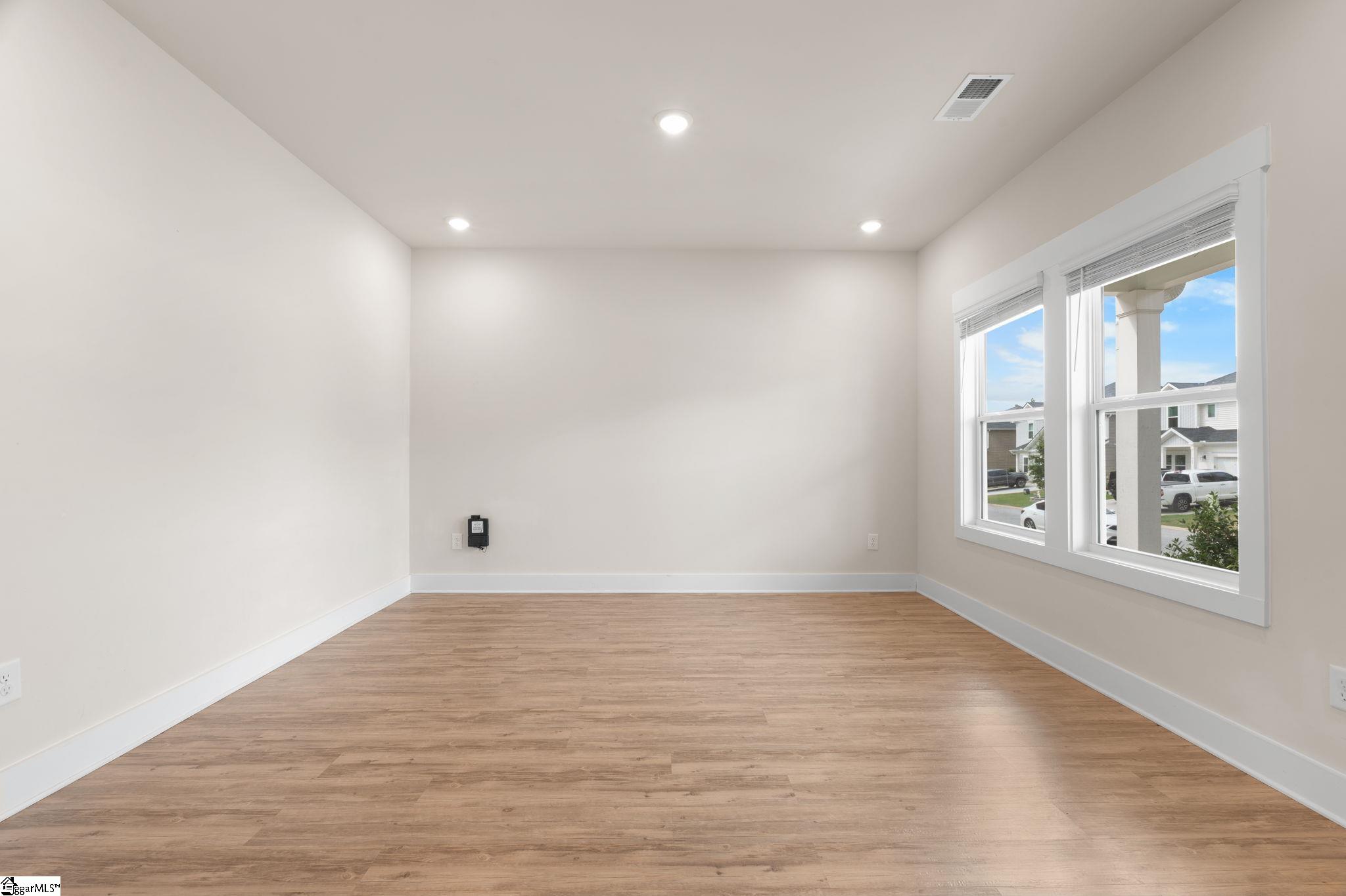 338 Pewter Circle Simpsonville, SC 29680 - Photo 8 of 50