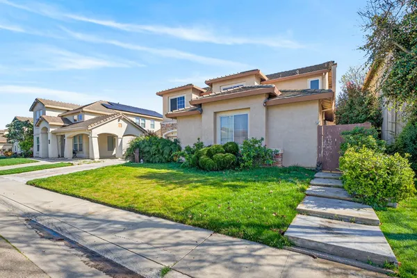 $699,000 | 2033 Bastona Drive, Elk Grove, CA 95758