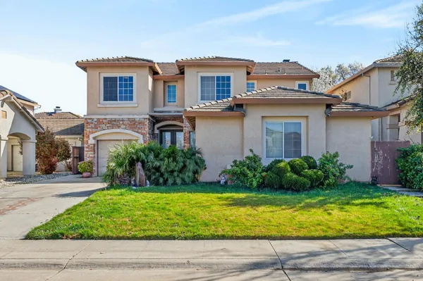 $699,000 | 2033 Bastona Drive, Elk Grove, CA 95758