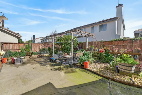 $699,000 | 2033 Bastona Drive, Elk Grove, CA 95758