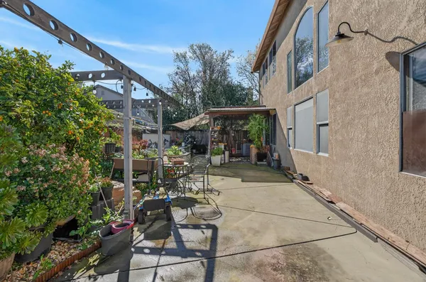 $699,000 | 2033 Bastona Drive, Elk Grove, CA 95758