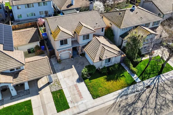 $699,000 | 2033 Bastona Drive, Elk Grove, CA 95758