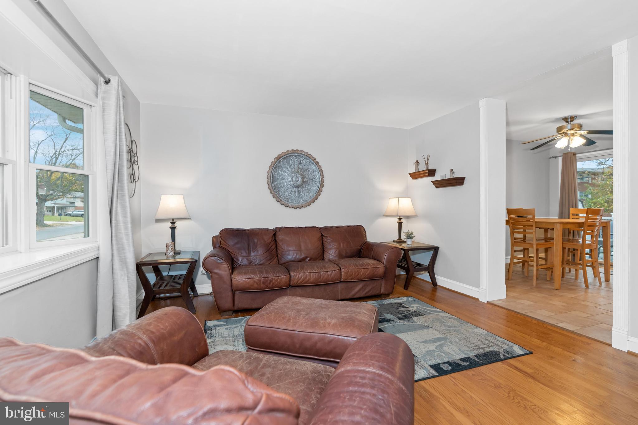 2118 Barr Road Wilmington, DE 19808 - Photo 14 of 43 Living Room
