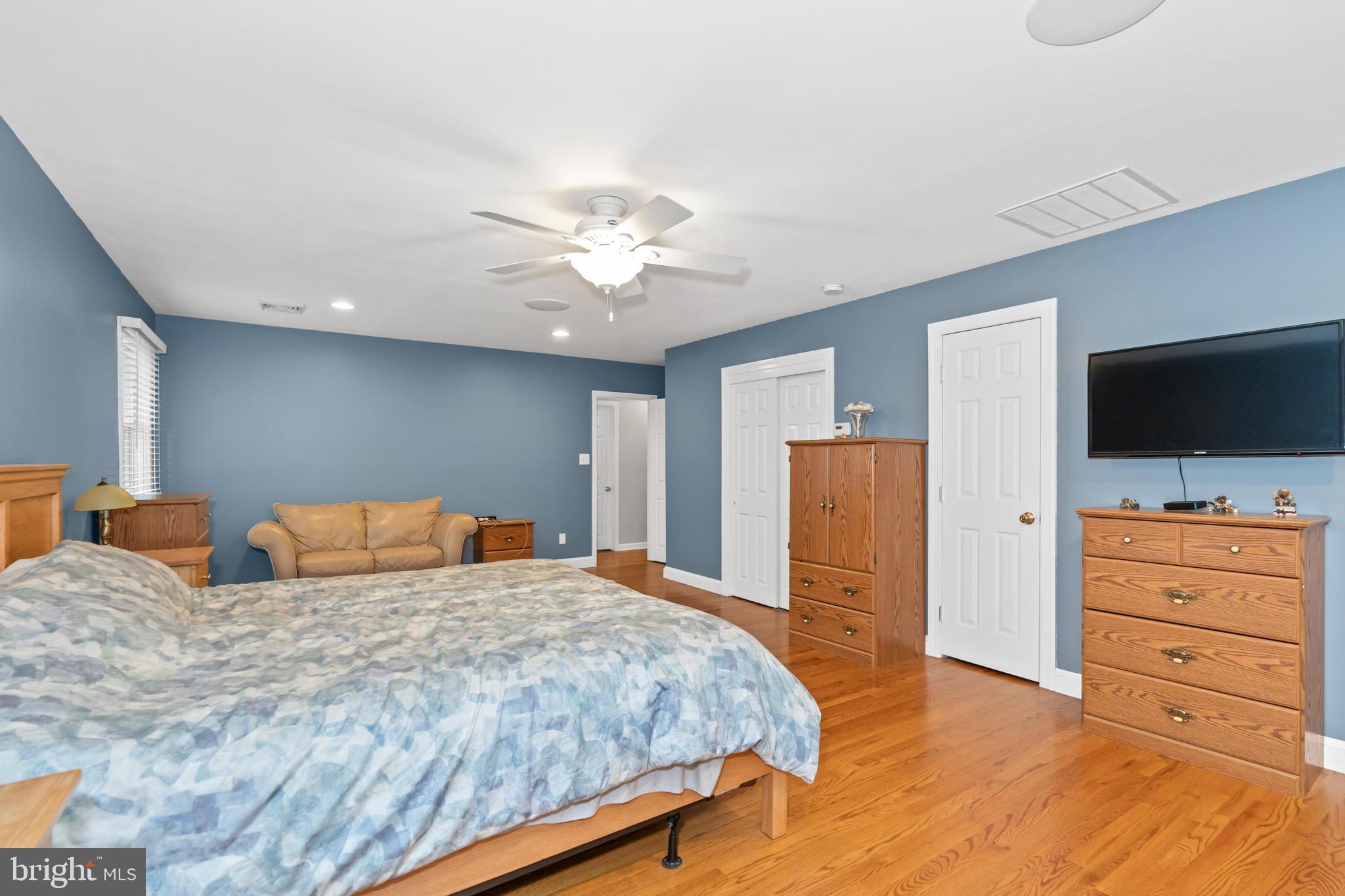 2118 Barr Road Wilmington, DE 19808 - Photo 24 of 43 Primary Bedroom