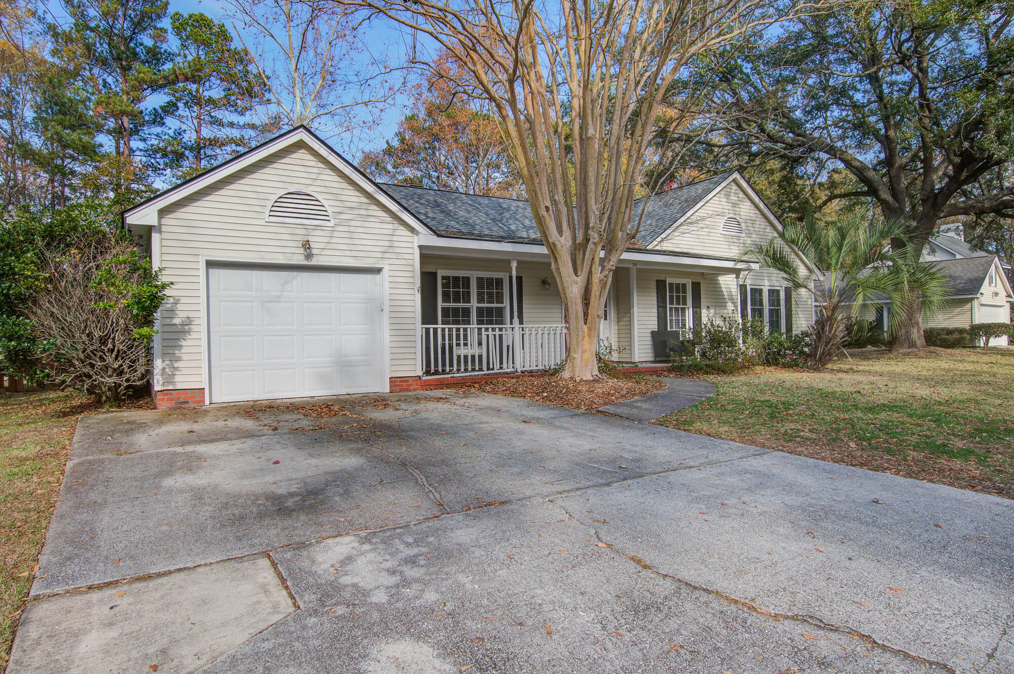 114 Commons Way Goose Creek, SC 29445 - Photo 3 of 38 114 (3)
