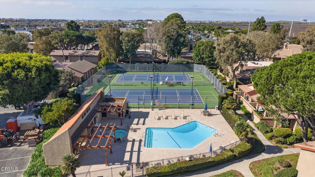 3712 Via Pacifica Walk Oxnard, CA 93035 - Photo 2 of 41